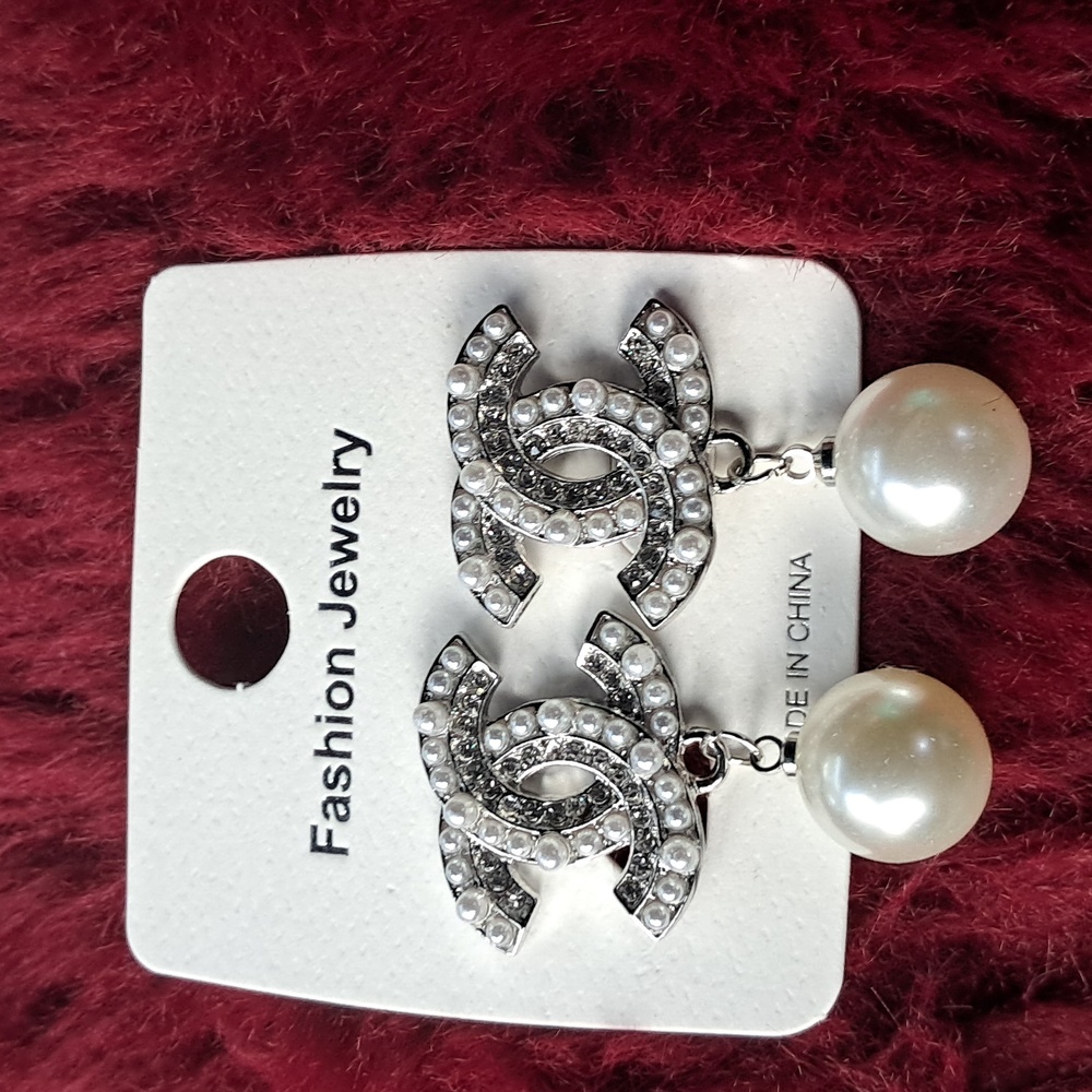 Fashion jewelry - Picture 1 of 2